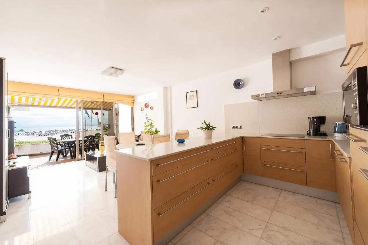 Apartment Oiza Lux At Alcudia Beach 阿尔库迪亚港